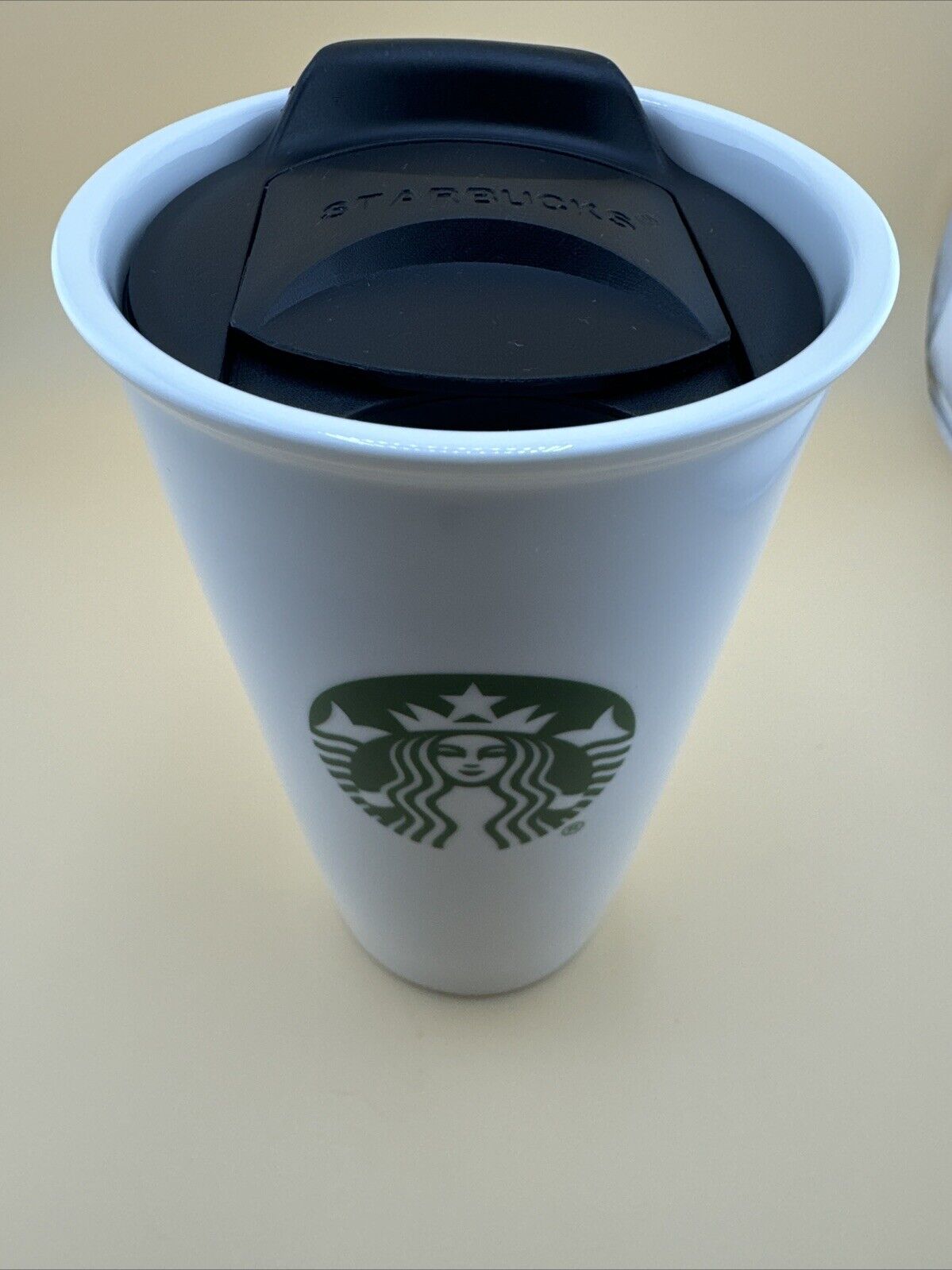 Starbucks Green Siren Logo Travel Ceramic Tumbler Mug 10 Oz White with Lid 